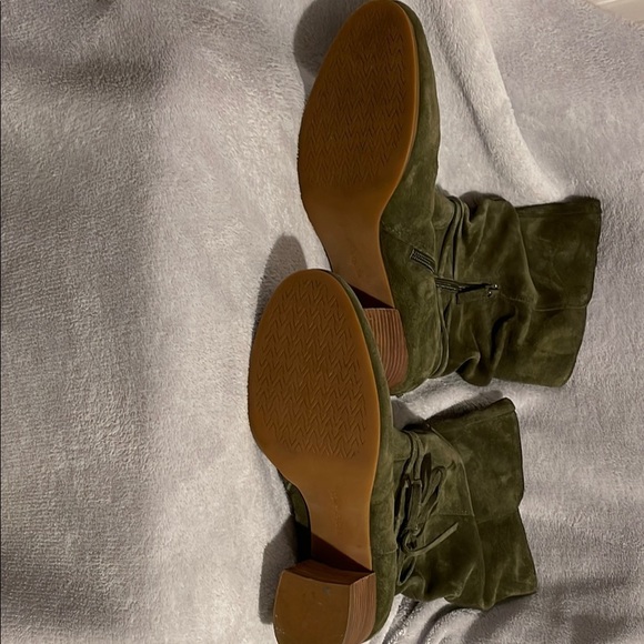 Violet & Red Green Suede Heeled Tall Boots with Box Detail and Mid-Calf Design - Picture 3 of 10